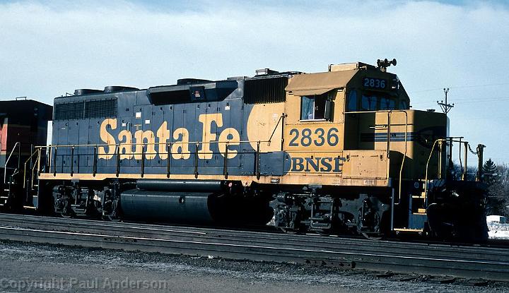BNSF 2836 GP39 2.jpg